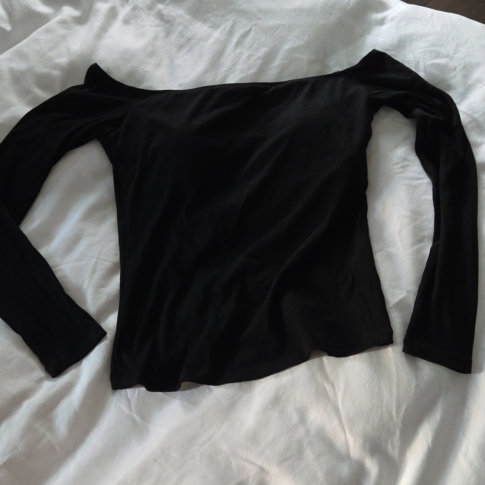 NWT Off-Shoulder Long Sleeve Ribbed Top - Black - Picture 4 of 5